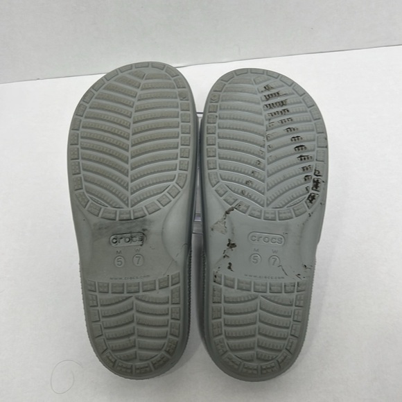 Crocs Classic Tie-Dye Mania Slide Womans 7 Mens 5 - Picture 6 of 8